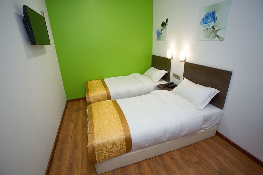 โอโย 90099 G โฮม โฮเทล, โกตาบารู, เคลันตัน Hotel ภายนอก รูปภาพ